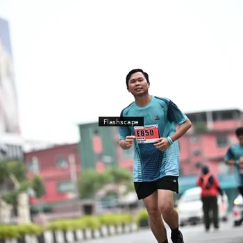 Runner Photo 8952675