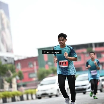 Runner Photo 8952679