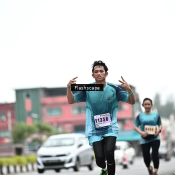 Runner Photo 8952700