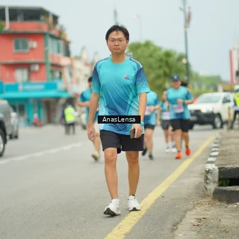 Runner Photo 8952704