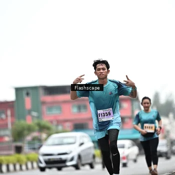 Runner Photo 8952717