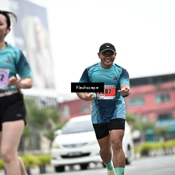 Runner Photo 8952857