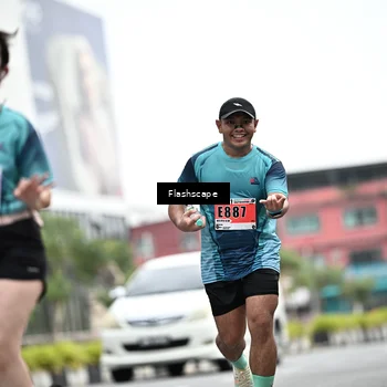 Runner Photo 8952858