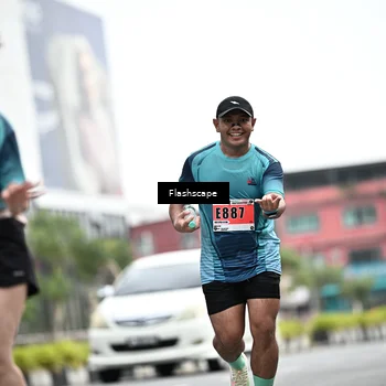 Runner Photo 8952878