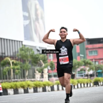 Runner Photo 8953181