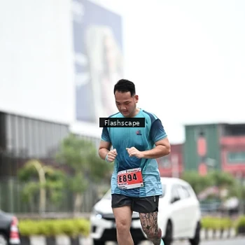 Runner Photo 8953279