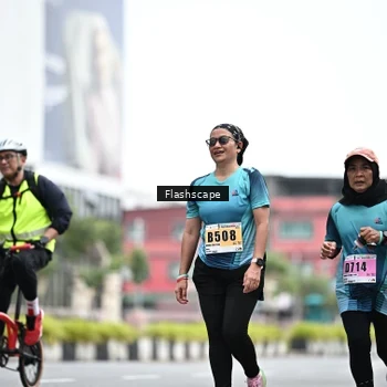 Runner Photo 8953357