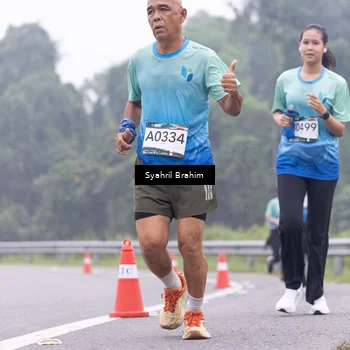 Runner Photo 8953663