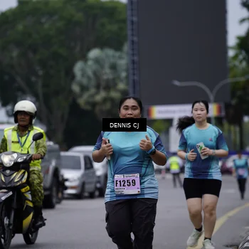 Runner Photo 8953702