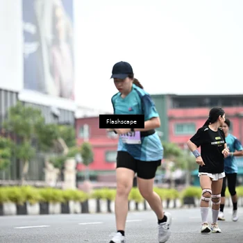 Runner Photo 8953717
