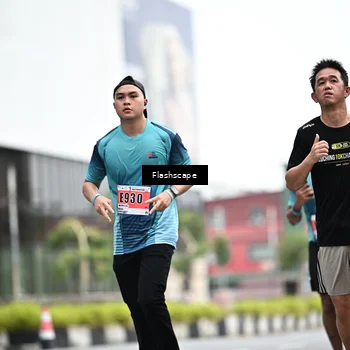 Runner Photo 8953842