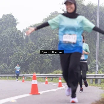 Runner Photo 8954021