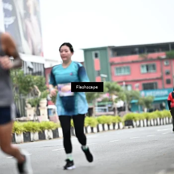 Runner Photo 8954073