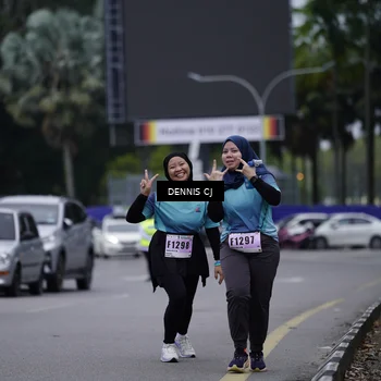 Runner Photo 8954101