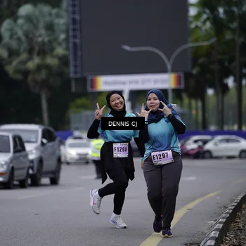 Runner Photo 8954102