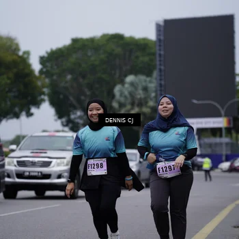 Runner Photo 8954245