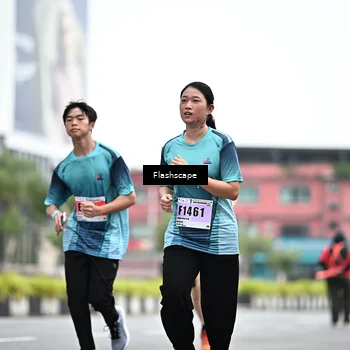 Runner Photo 8954256