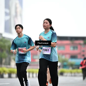 Runner Photo 8954260