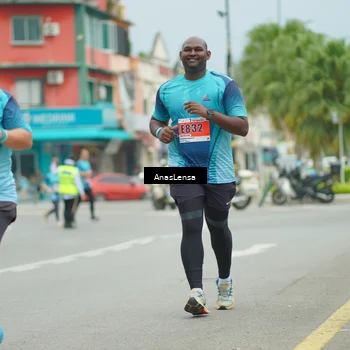 Runner Photo 8954466