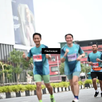 Runner Photo 8954509