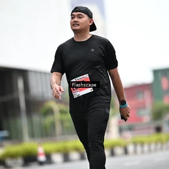 Runner Photo 8954666