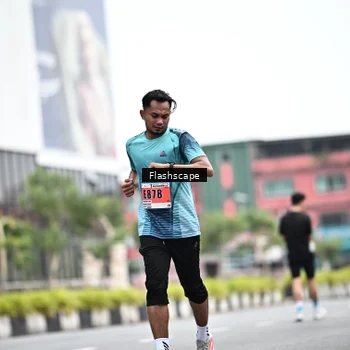 Runner Photo 8954677