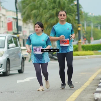 Runner Photo 8954717