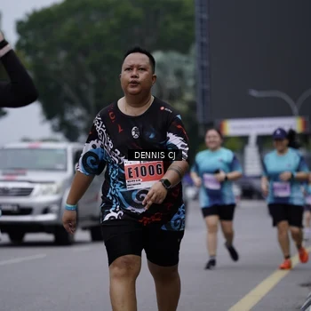 Runner Photo 8954731