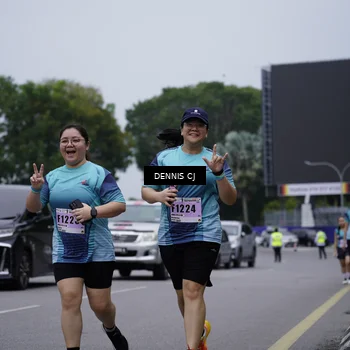 Runner Photo 8954758