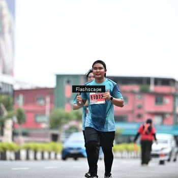 Runner Photo 8955000