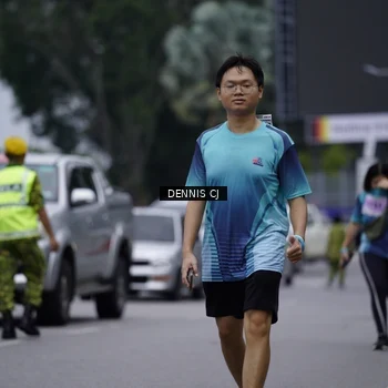 Runner Photo 8955004
