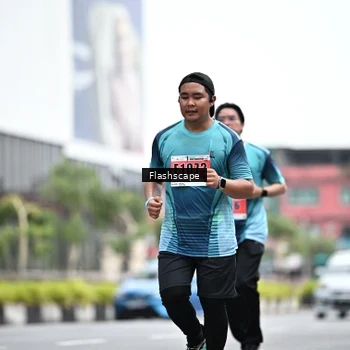 Runner Photo 8955033