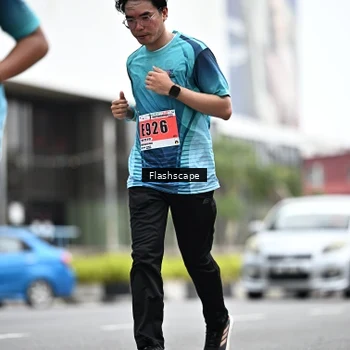 Runner Photo 8955045