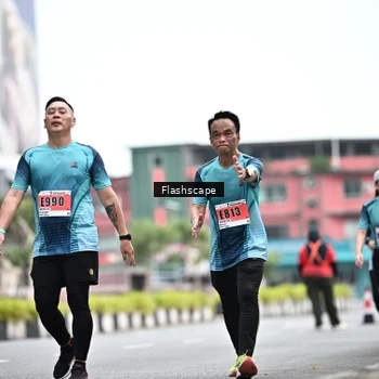 Runner Photo 8955174