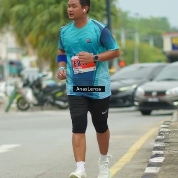 Runner Photo 8955213