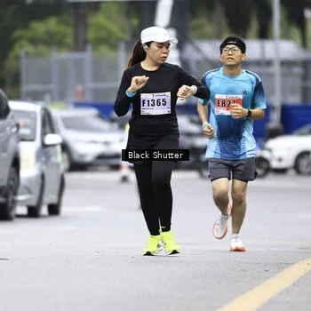Runner Photo 8955341
