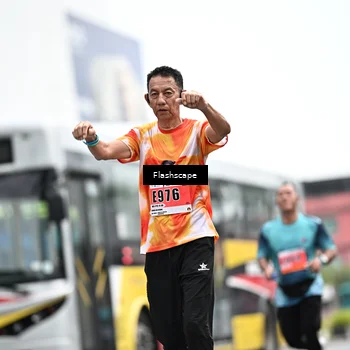 Runner Photo 8955647