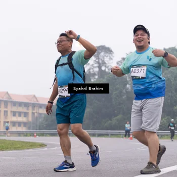 Runner Photo 8955704