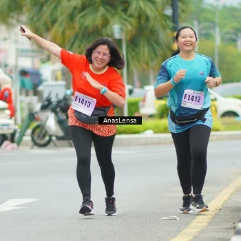 Runner Photo 8956039