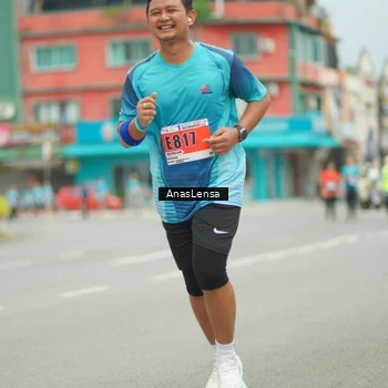 Runner Photo 8956058