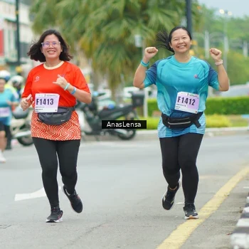 Runner Photo 8956187