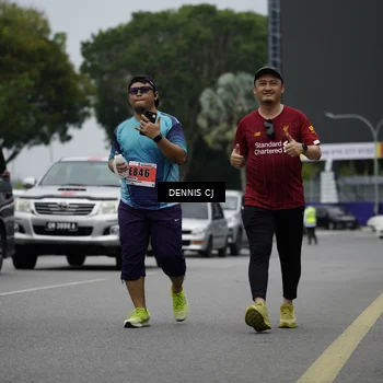 Runner Photo 8956309