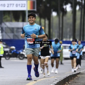 Runner Photo 8956662