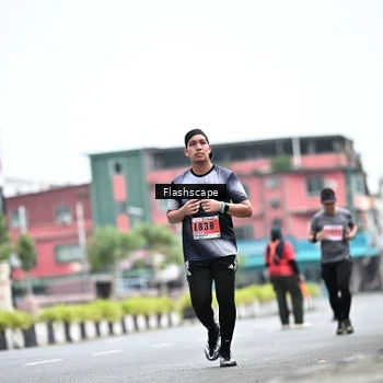Runner Photo 8956666