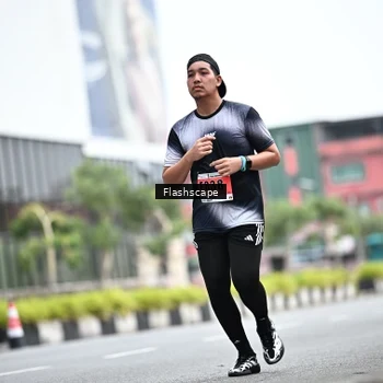 Runner Photo 8956695