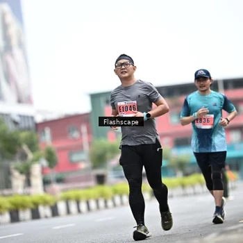 Runner Photo 8956699