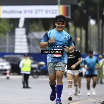 Runner Photo 8956711