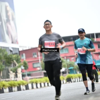 Runner Photo 8956800