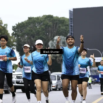 Runner Photo 8956981