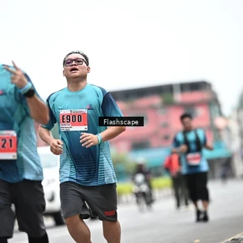 Runner Photo 8957310